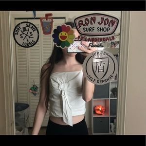 White crop guess shirt